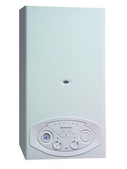 Котел газовый двухконтурный Ariston BS 24 FF с трубой